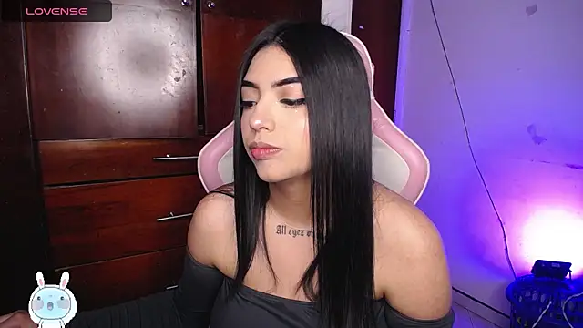 Snapshot of eva_six chatting on September 14, 2025, 5:34 pm eva six online show from September 14, 2025, 5:34 pm