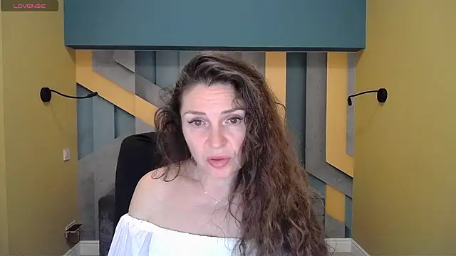 EllaLong online show from December 14, 2024, 12:33 pm