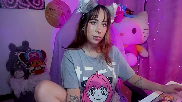 Snapshot of Waifu_Aika chatting on October 26, 2025, 10:58 pm Waifu Aika online show from October 26, 2025, 10:58 pm