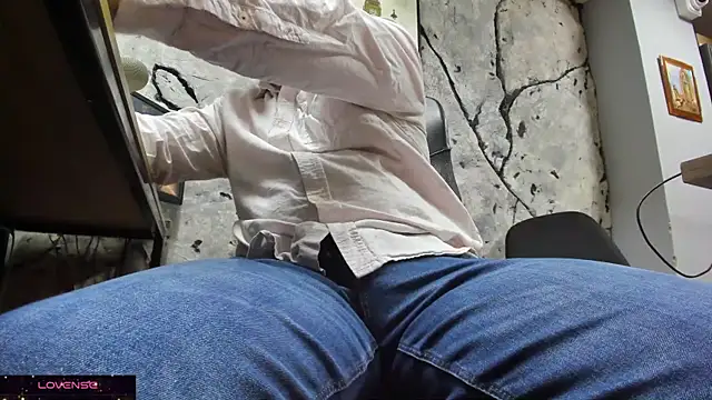 Snapshot of Maxi_TheBigDaddy chatting on December 18, 2025, 12:55 pm Maxi TheBigDaddy online show from December 18, 2025, 12:55 pm