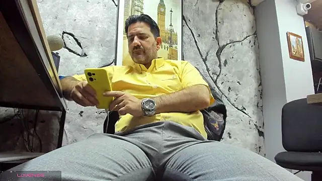 Snapshot of Maxi_TheBigDaddy chatting on January 16, 2026, 11:58 am Maxi TheBigDaddy online show from January 16, 2026, 11:58 am