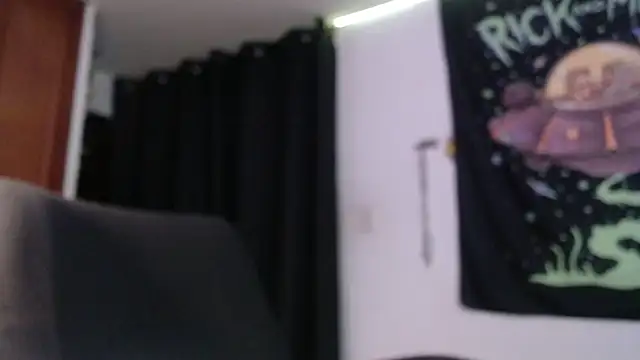 Snapshot of shy_katy_ chatting on December 18, 2024, 10:46 pm shy katy online show from December 18, 2024, 10:46 pm