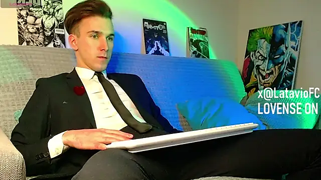 Midnighter  online show from April 8, 2026, 5:24 pm