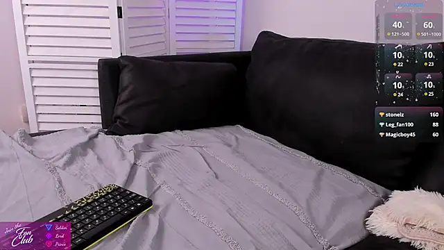 Janes Art online show from December 14, 2024, 7:14 pm