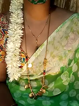 Snapshot of tuttifrutti17 chatting on February 13, 2025, 4:50 pm tuttifrutti17 online show from February 13, 2025, 4:50 pm