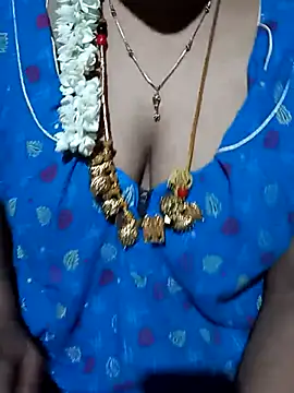 Snapshot of tuttifrutti17 chatting on September 29, 2025, 5:18 pm tuttifrutti17 online show from September 29, 2025, 5:18 pm