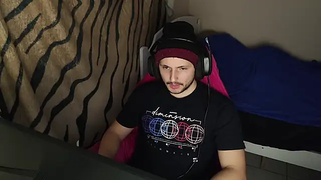 Snapshot of iurytx chatting on February 27, 2025, 9:58 pm iurytx online show from February 27, 2025, 9:58 pm