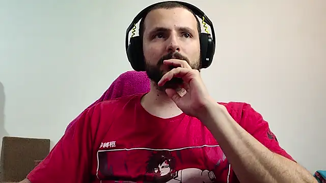 Snapshot of iurytx chatting on October 11, 2025, 12:43 am iurytx online show from October 11, 2025, 12:43 am