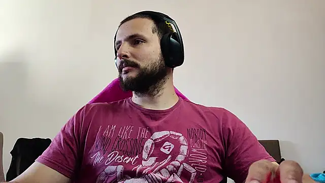 Snapshot of iurytx chatting on October 24, 2025, 11:50 am iurytx online show from October 24, 2025, 11:50 am