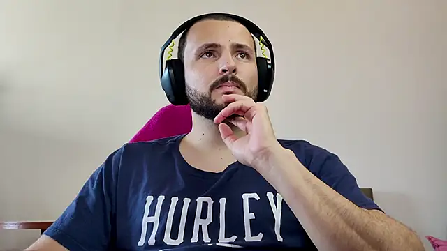 Snapshot of iurytx chatting on November 14, 2025, 11:31 am iurytx online show from November 14, 2025, 11:31 am