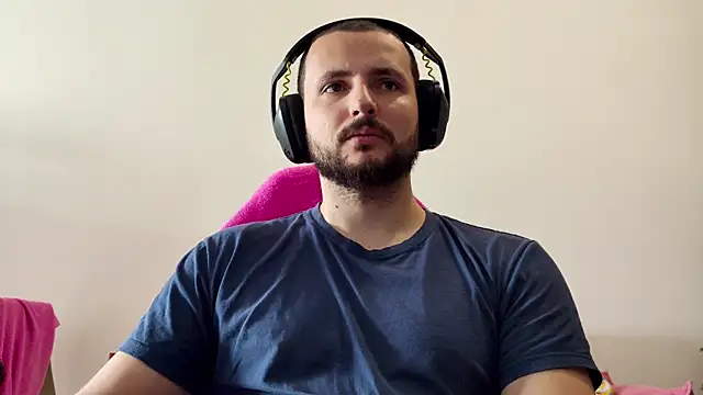 Snapshot of iurytx chatting on November 23, 2025, 3:12 pm iurytx online show from November 23, 2025, 3:12 pm