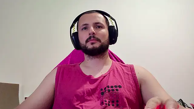 Snapshot of iurytx chatting on November 30, 2025, 12:14 am iurytx online show from November 30, 2025, 12:14 am