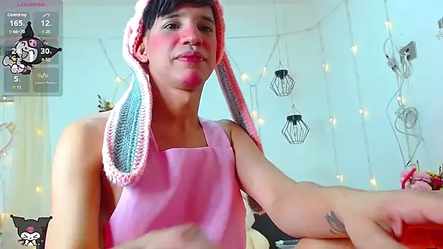 Ariel Femboy  online show from January 12, 2025, 3:28 am