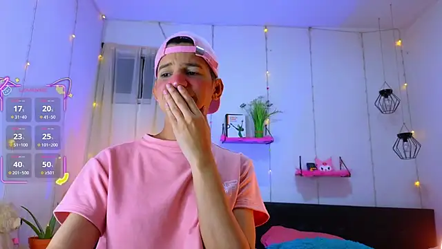 Ariel Femboy  online show from October 7, 2025, 11:57 pm