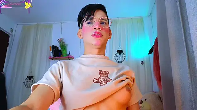 Ariel Femboy  online show from March 13, 2026, 3:35 am