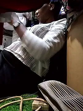 Hailey BaileyXYZ online show from April 13, 2026, 11:48 am