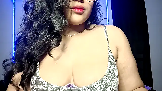 Snapshot of Lucy_kanne chatting on December 28, 2024, 11:37 pm Lucy kanne online show from December 28, 2024, 11:37 pm