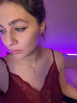 Snapshot of Your_insomniya chatting on April 17, 2026, 9:29 pm Your insomniya online show from April 17, 2026, 9:29 pm