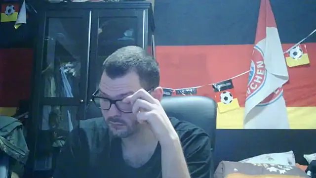 Die-geile-Sau online show from January 18, 2026, 10:02 pm