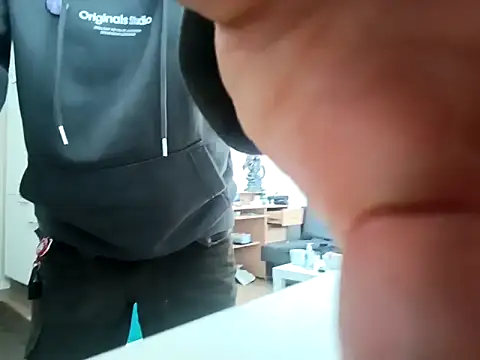 Snapshot of Ebinator666 chatting on February 21, 2025, 11:33 am Ebinator666 online show from February 21, 2025, 11:33 am