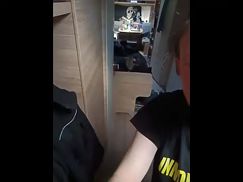 Snapshot of Ebinator666 chatting on December 1, 2025, 11:37 am Ebinator666 online show from December 1, 2025, 11:37 am