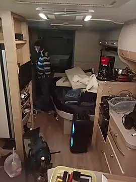 Snapshot of Ebinator666 chatting on December 3, 2025, 2:52 am Ebinator666 online show from December 3, 2025, 2:52 am