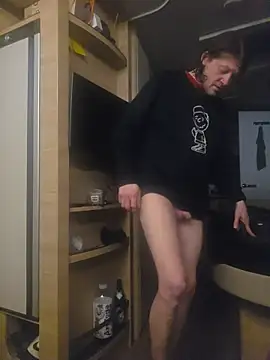 Snapshot of Ebinator666 chatting on February 7, 2026, 11:52 pm Ebinator666 online show from February 7, 2026, 11:52 pm