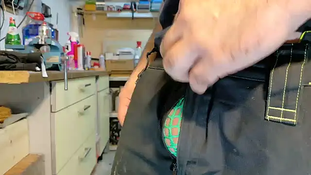 Nikeyone2 online show from December 19, 2024, 7:51 am