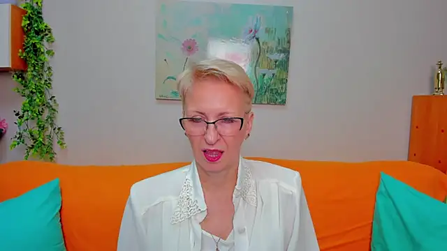 iamyourdream89 online show from February 5, 2026, 2:00 pm