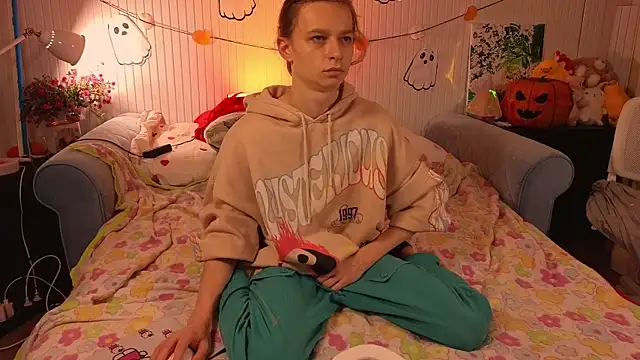 Frank Fraer online show from October 25, 2025, 8:03 pm