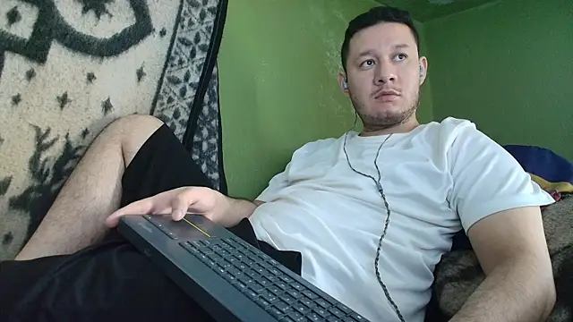 sweet cock28 online show from September 24, 2025, 3:37 pm