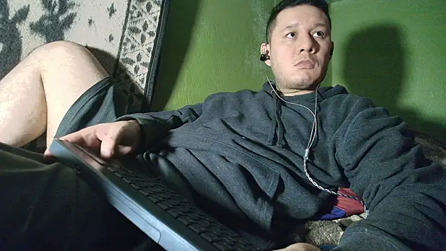 sweet cock28 online show from February 4, 2026, 3:23 am