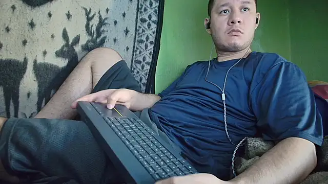 sweet cock28 online show from May 20, 2026, 3:18 pm