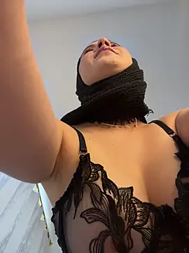 naughty  angel online show from February 19, 2026, 11:28 am