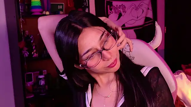 Snapshot of amber_yull chatting on June 20, 2026, 1:19 am amber yull online show from June 20, 2026, 1:19 am
