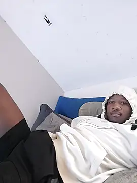 Snapshot of _MAC24k chatting on September 23, 2025, 11:35 am MAC24k online show from September 23, 2025, 11:35 am