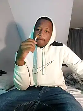 Snapshot of _MAC24k chatting on October 10, 2025, 7:13 pm MAC24k online show from October 10, 2025, 7:13 pm