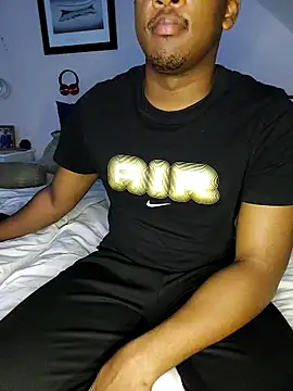 Snapshot of _MAC24k chatting on February 11, 2026, 6:57 pm MAC24k online show from February 11, 2026, 6:57 pm