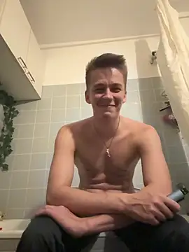 Toyjungee online show from October 7, 2025, 9:12 pm