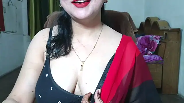 Snapshot of Cute_Mahi22 chatting on March 11, 2026, 4:40 am Cute Mahi22 online show from March 11, 2026, 4:40 am