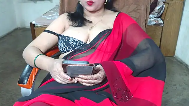 Snapshot of Cute_Mahi22 chatting on April 10, 2026, 7:02 am Cute Mahi22 online show from April 10, 2026, 7:02 am