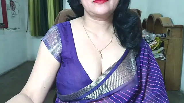 Snapshot of Cute_Mahi22 chatting on May 5, 2026, 3:47 am Cute Mahi22 online show from May 5, 2026, 3:47 am