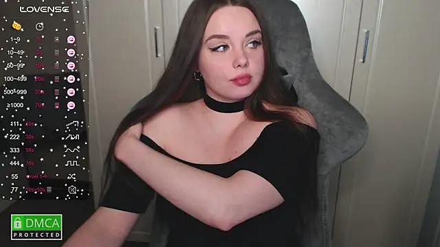 Snapshot of aliice_cutie chatting on February 2, 2025, 10:49 pm aliice cutie online show from February 2, 2025, 10:49 pm