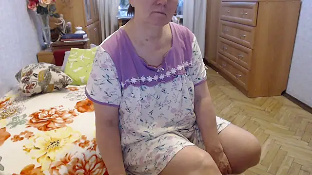 Snapshot of zarinafonliberman chatting on February 7, 2026, 6:50 am zarinafonliberman online show from February 7, 2026, 6:50 am