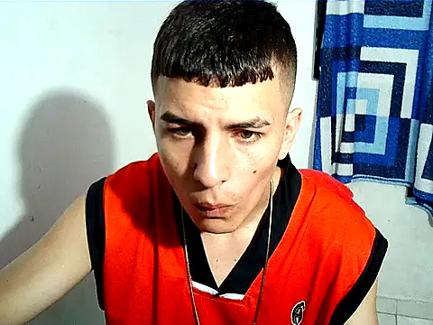 Snapshot of SHAT_SEX chatting on November 5, 2025, 5:57 pm SHAT SEX online show from November 5, 2025, 5:57 pm