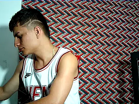 Snapshot of SHAT_SEX chatting on February 10, 2026, 3:54 am SHAT SEX online show from February 10, 2026, 3:54 am