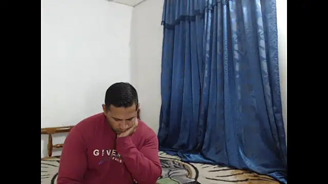 Snapshot of lover_1994 chatting on October 1, 2025, 8:31 am lover 1994 online show from October 1, 2025, 8:31 am