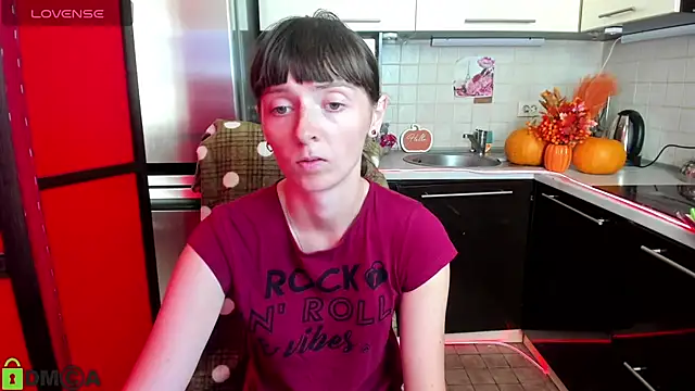 TayanaJons online show from September 21, 2025, 7:10 am