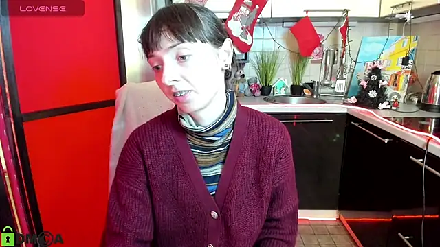 TayanaJons online show from December 16, 2025, 8:08 am