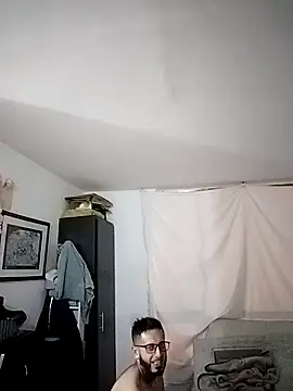 leo logan online show from December 23, 2025, 5:27 am